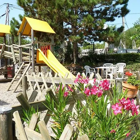 Κάμπινγκ Confortable Avec Terrasse Pour 5 Personnes - Api-1-52-388